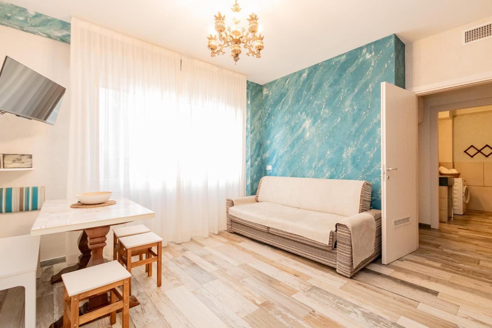 Suites Train Station Местре Екстериор снимка