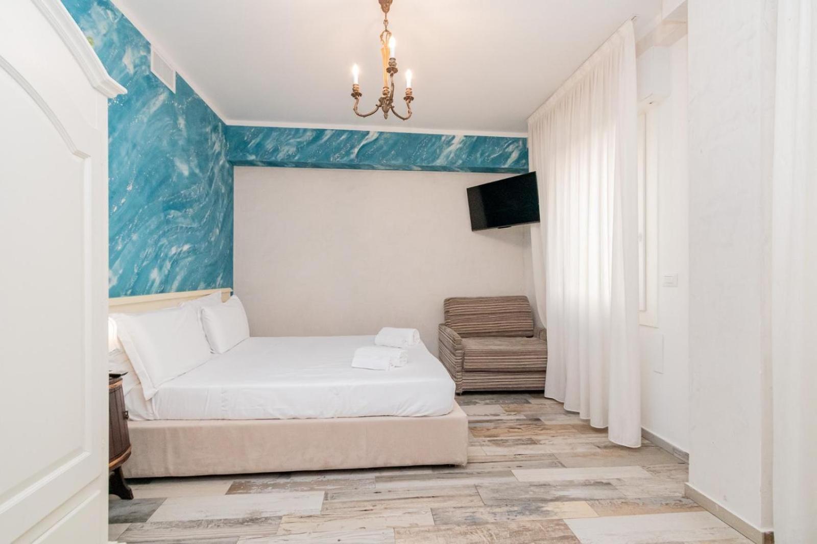 Suites Train Station Местре Екстериор снимка