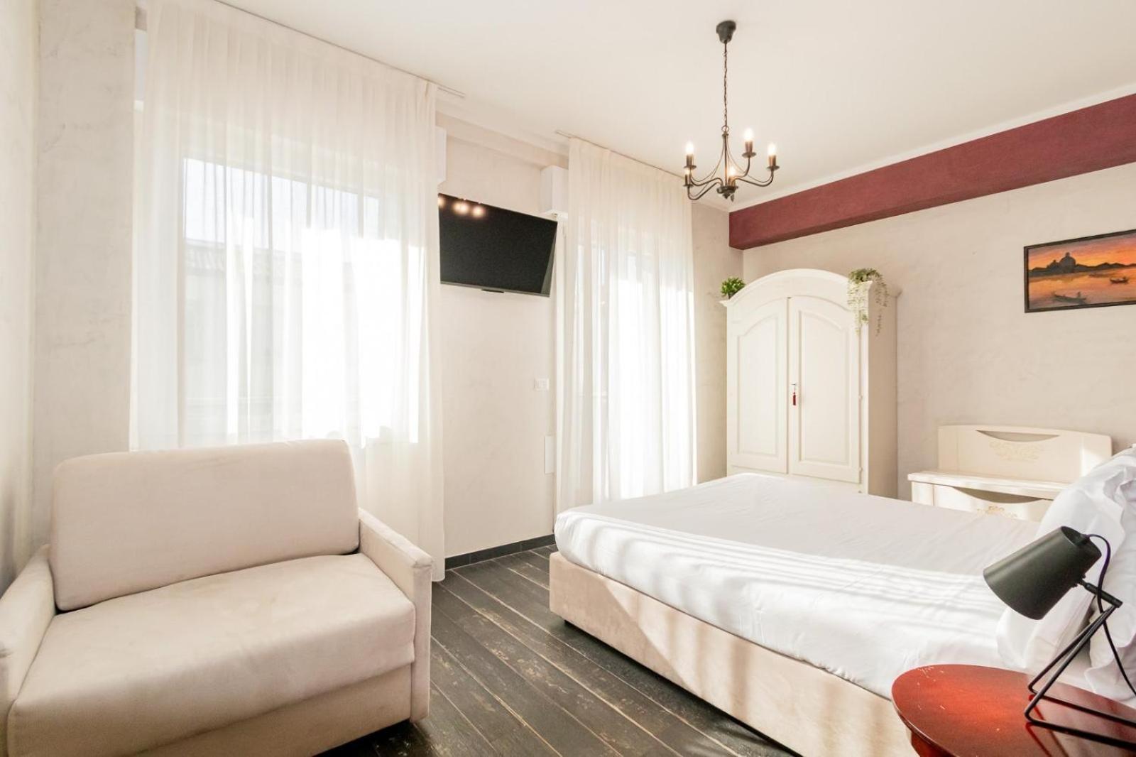 Suites Train Station Местре Екстериор снимка