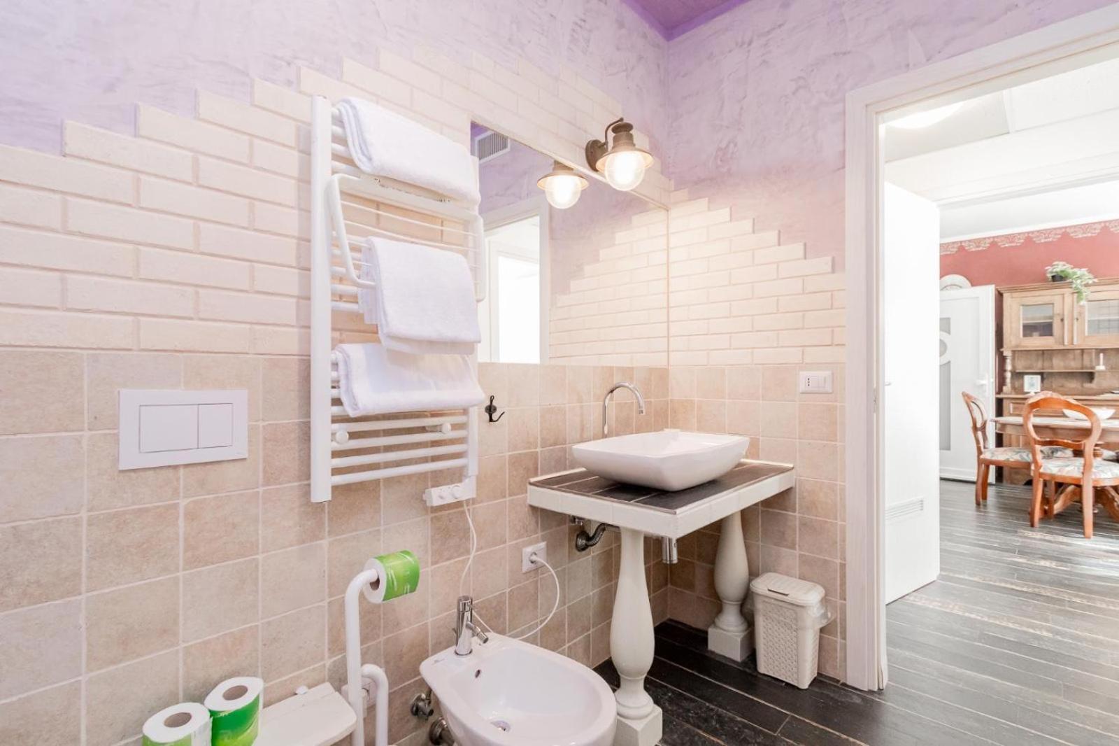 Suites Train Station Местре Екстериор снимка