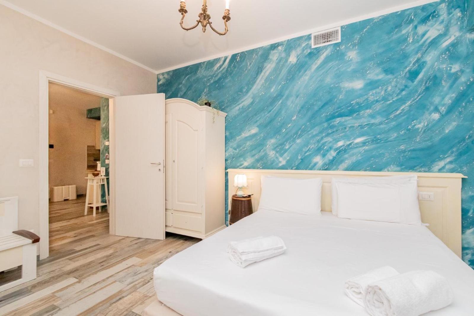 Suites Train Station Местре Екстериор снимка